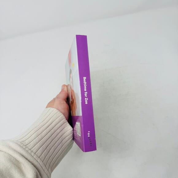 Lovevery "Bedtime for Zoe" Montessori Board Book for Toddlers Sleep Routine - Picture 5 of 5